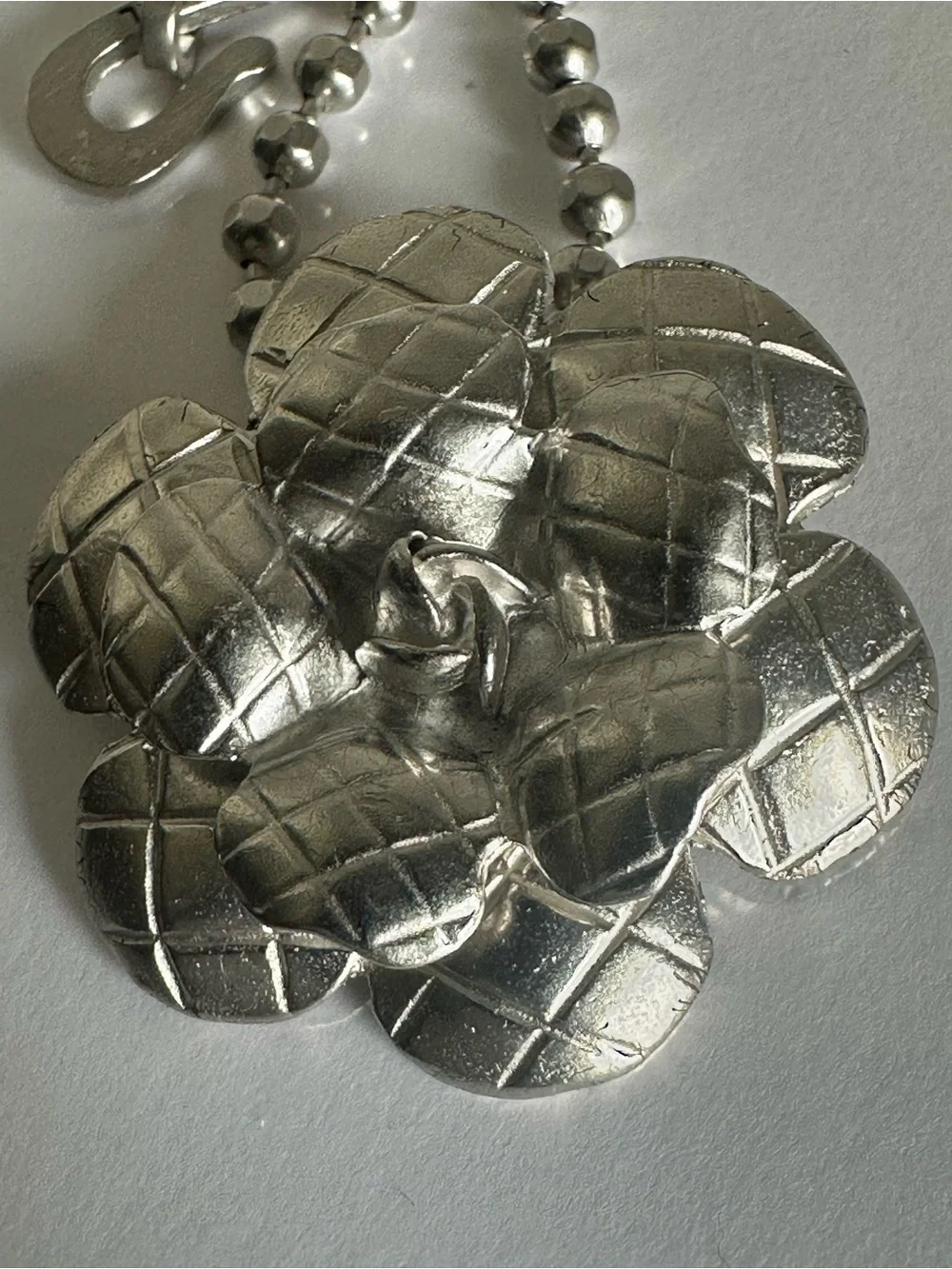 Vintage CHANEL 98A Silver Quilted Camellia CC Necklace 16” Box